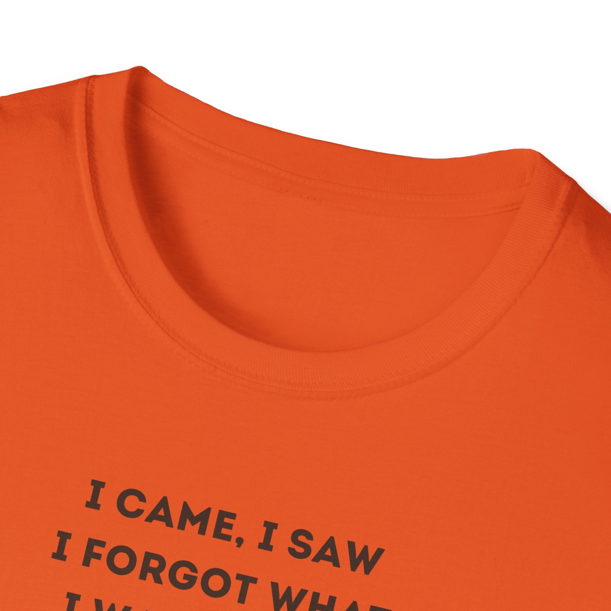 Funny Forgetful Grandpa Quote T-Shirt | Retro Grandpa I Got to Pee Illustration