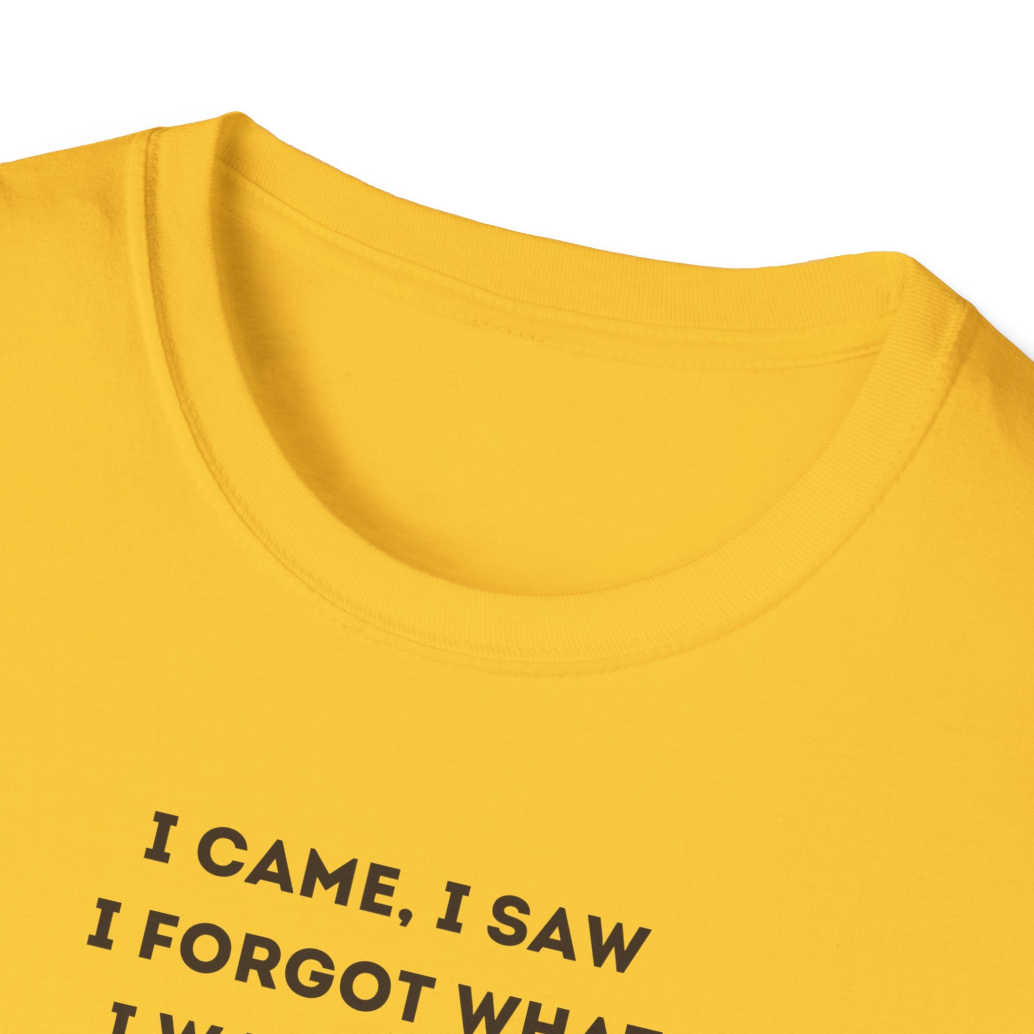 Funny Forgetful Grandpa Quote T-Shirt | Retro Grandpa I Got to Pee Illustration
