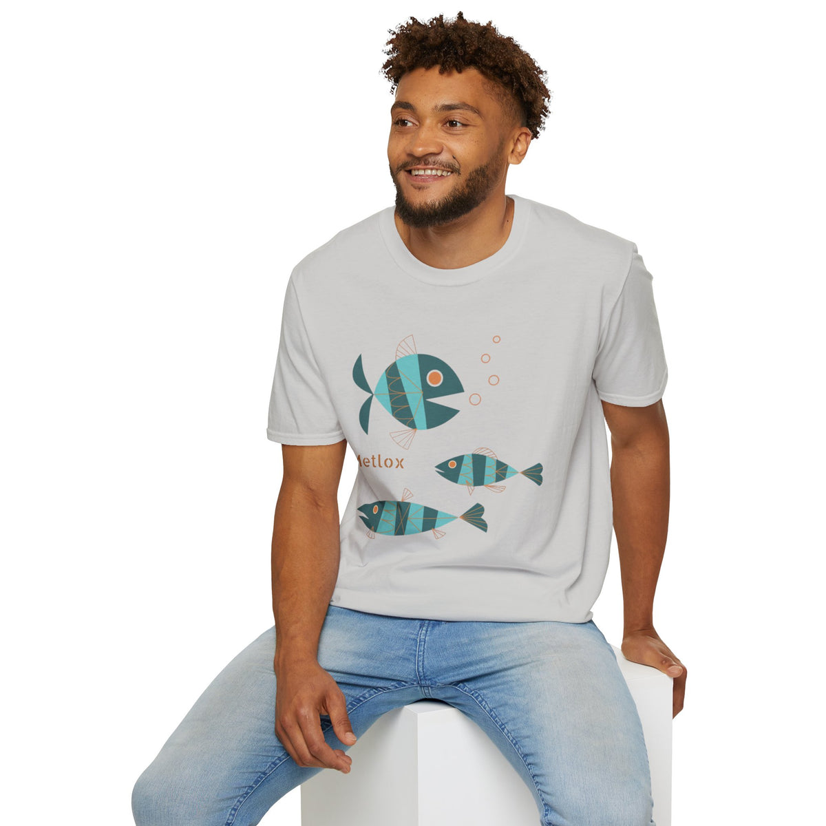 Metlox Pottery Fish Trio T-Shirt | Minimal Ocean Illustration
