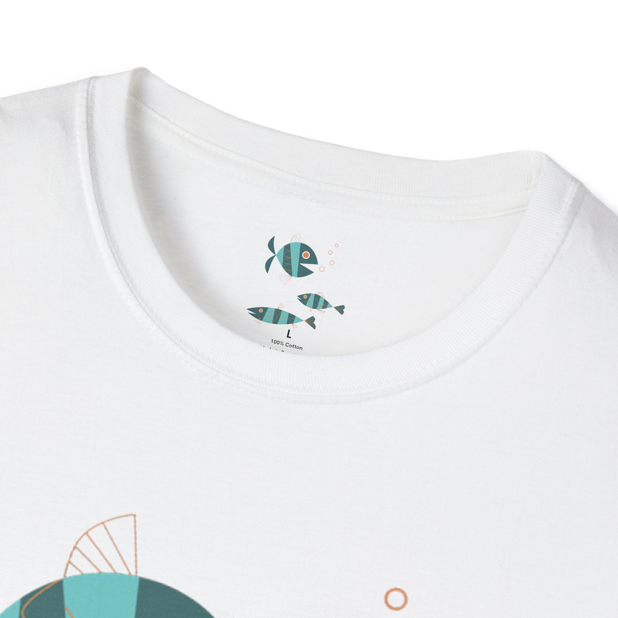 Metlox Pottery Fish Trio T-Shirt | Minimal Ocean Illustration