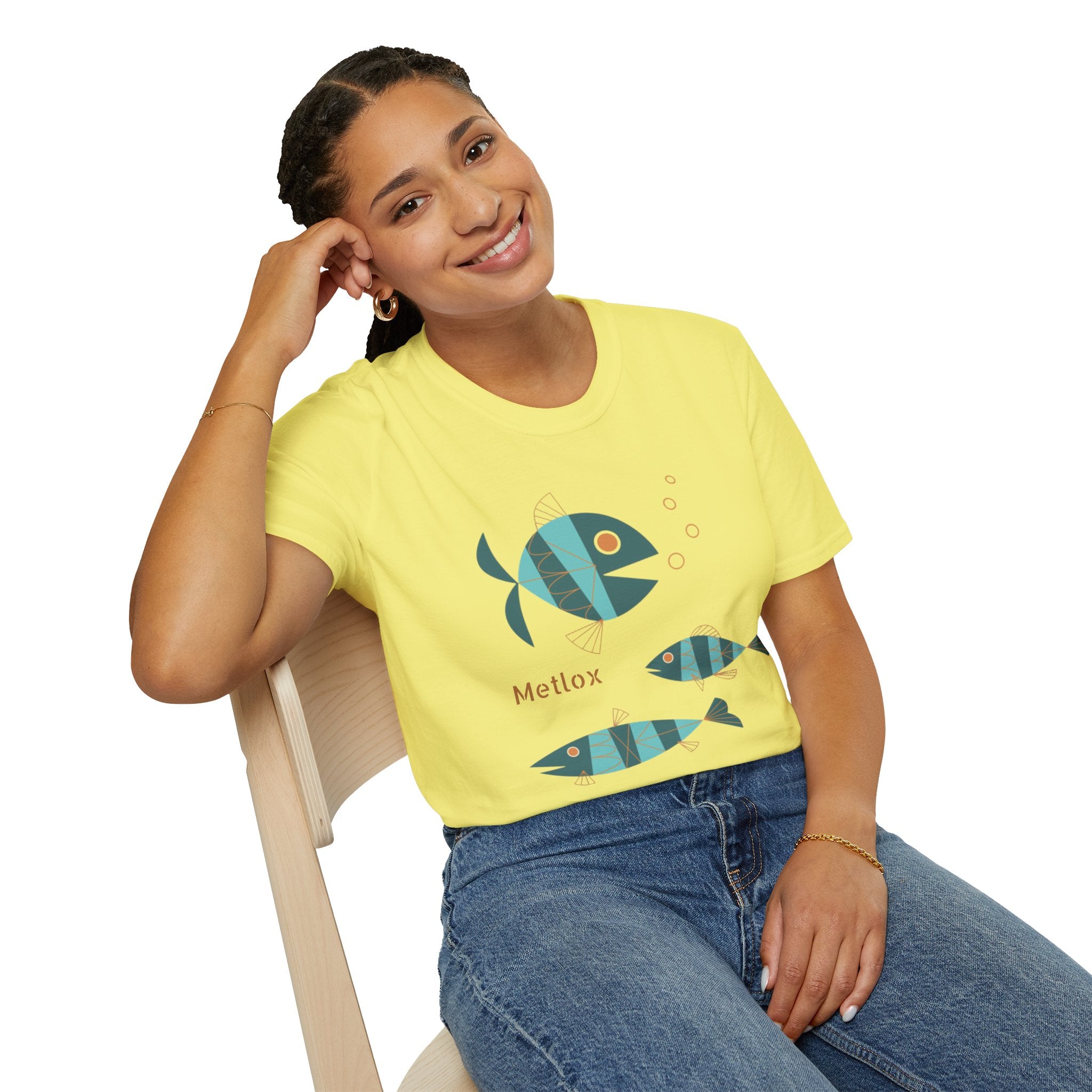 Metlox Pottery Fish Trio T-Shirt | Minimal Ocean Illustration