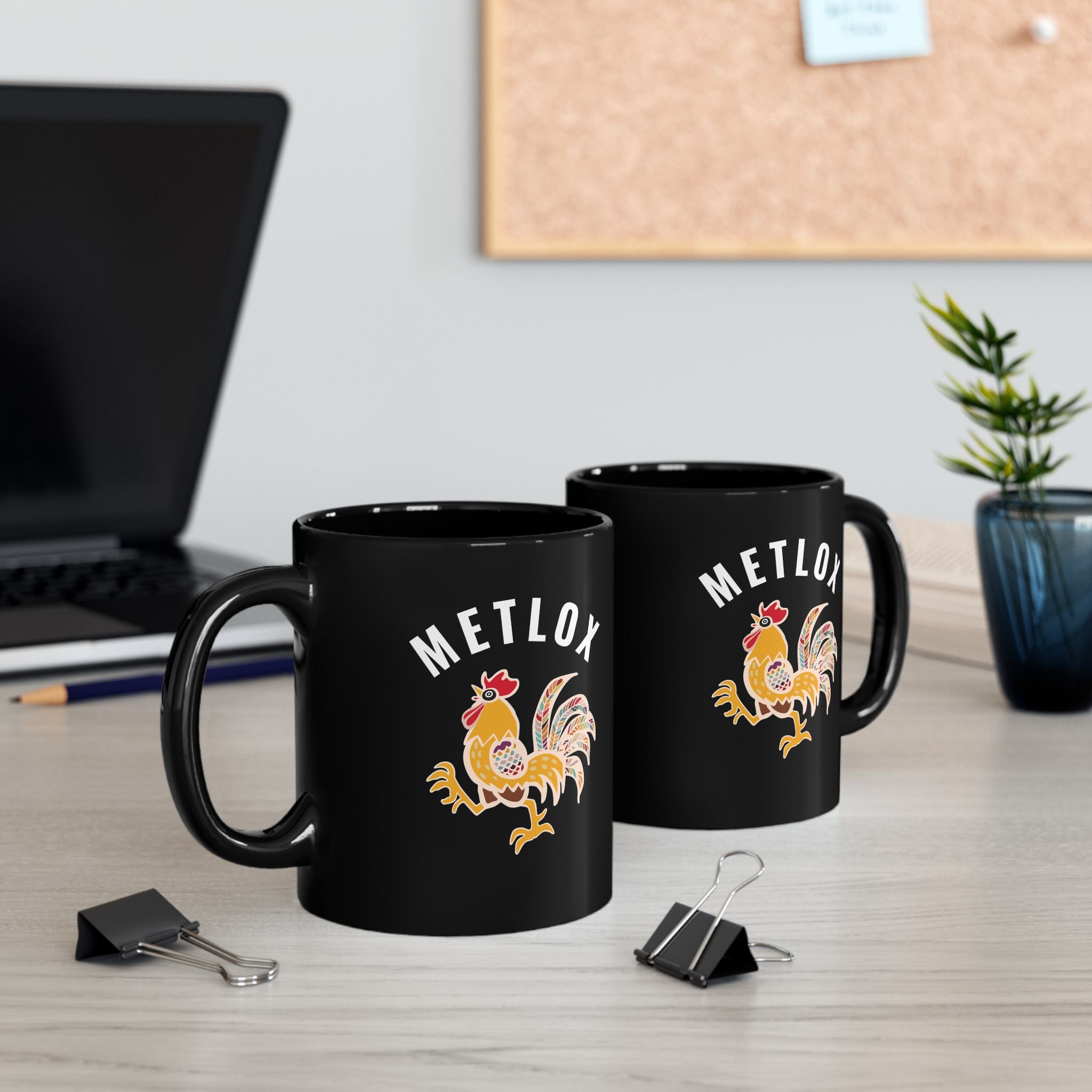 Metlox Pottery Manhattan Beach 1927 - 1989 11oz / 15oz Black Mug