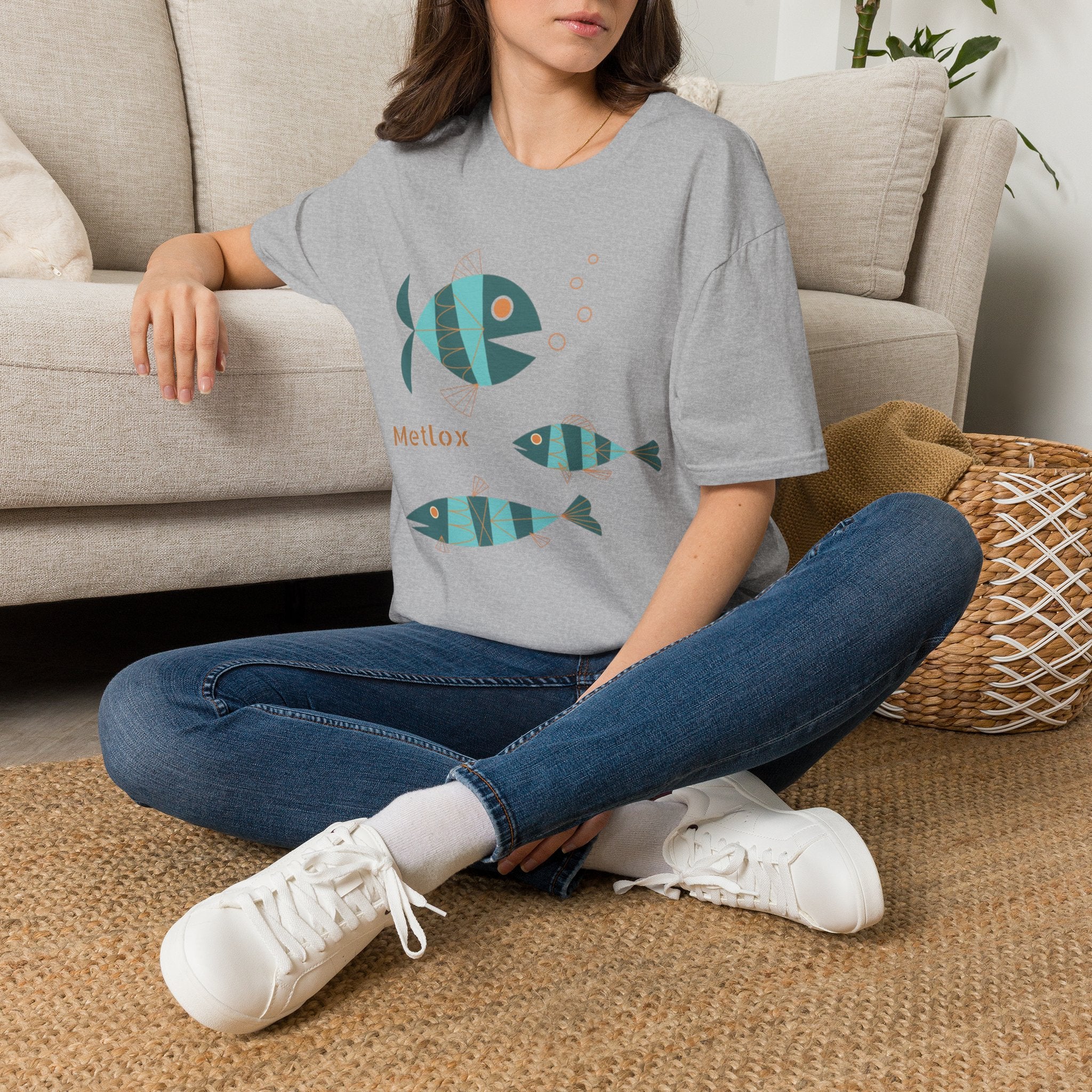 Metlox Pottery Fish Trio T-Shirt | Minimal Ocean Illustration