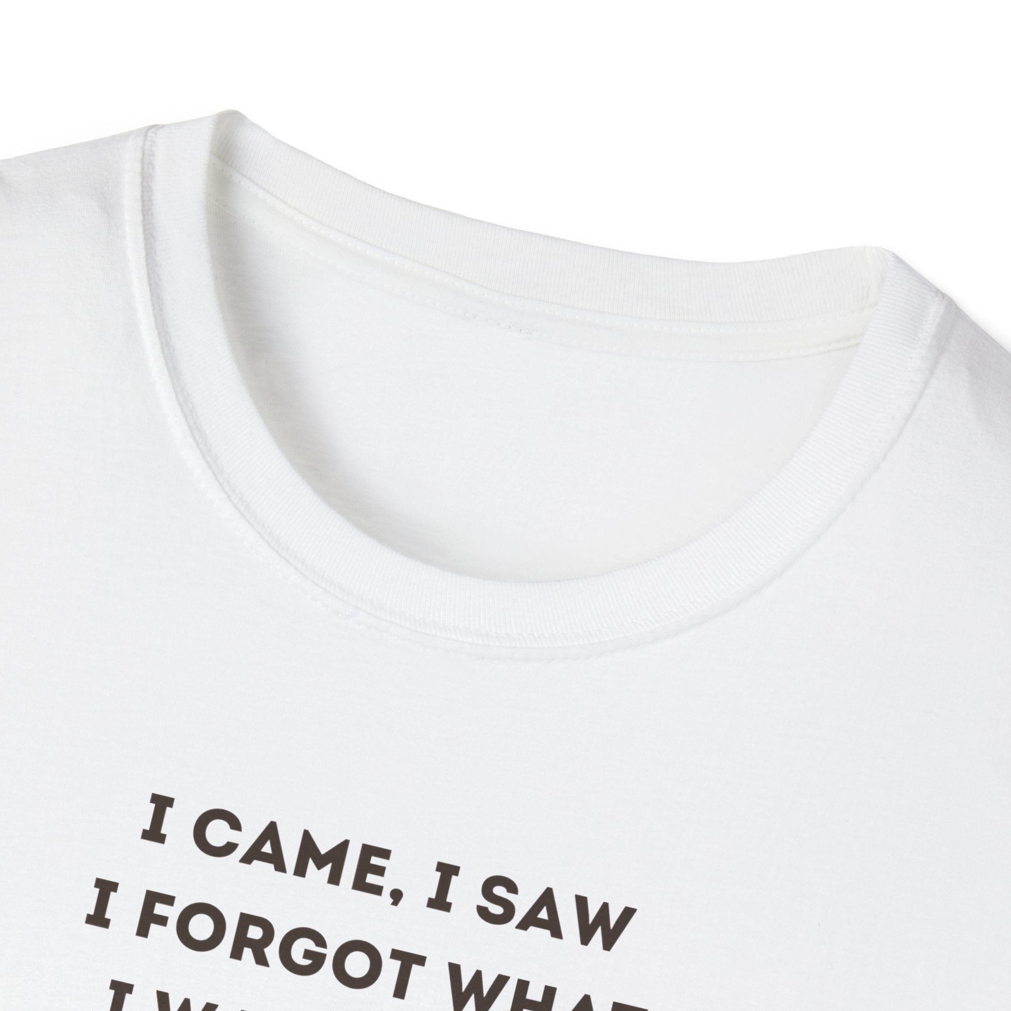 Funny Forgetful Grandpa Quote T-Shirt | Retro Grandpa I Got to Pee Illustration