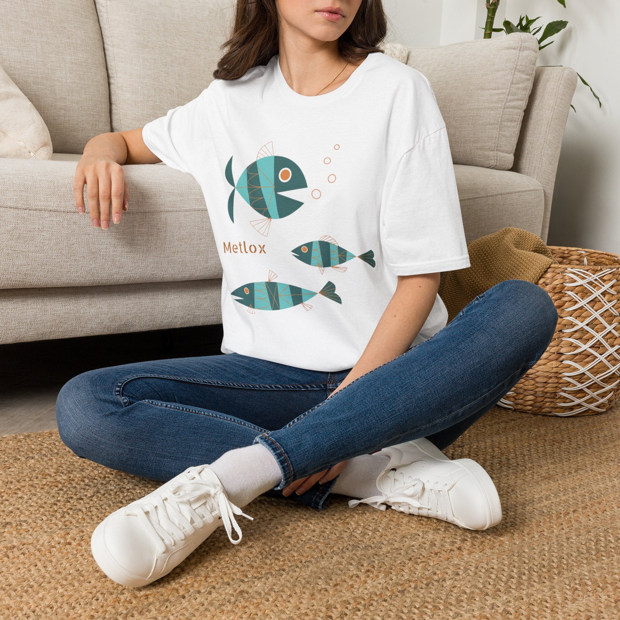 Metlox Pottery Fish Trio T-Shirt | Minimal Ocean Illustration
