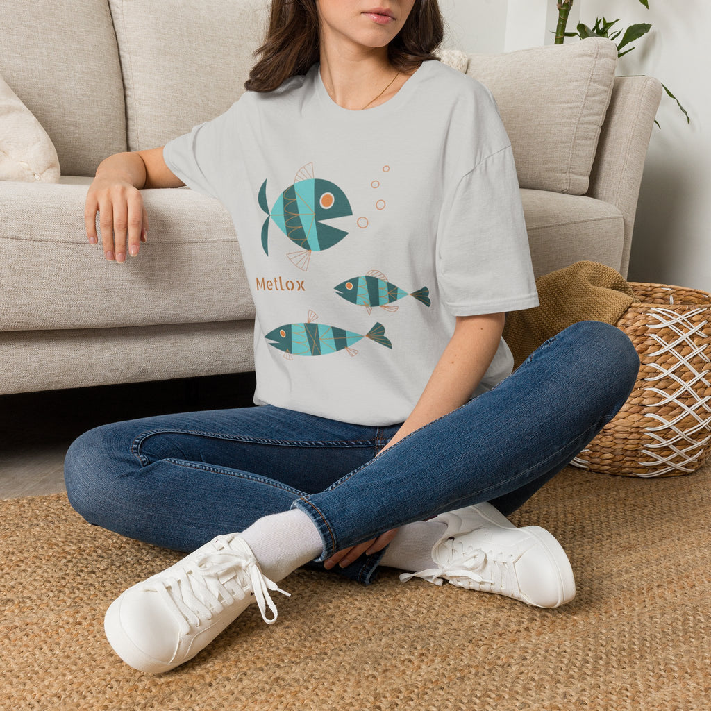 Metlox Pottery Fish Trio T-Shirt | Minimal Ocean Illustration